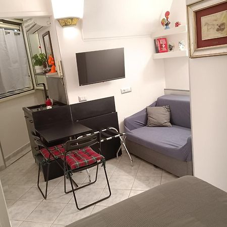 Appartement La Residenza Napoli Short Let Monolocale Standard Via Chiaia 82 Napoli Extérieur photo