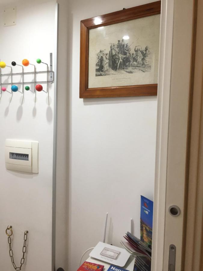 Appartement La Residenza Napoli Short Let Monolocale Standard Via Chiaia 82 Napoli Extérieur photo