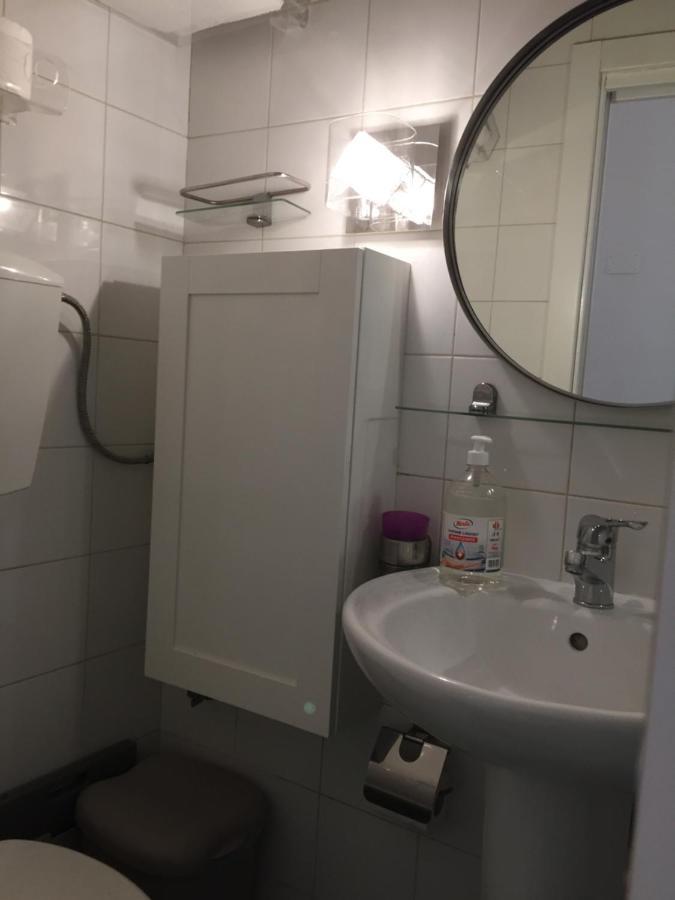 Appartement La Residenza Napoli Short Let Monolocale Standard Via Chiaia 82 Napoli Extérieur photo